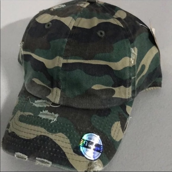 Accessories - Camo unisex ball cap